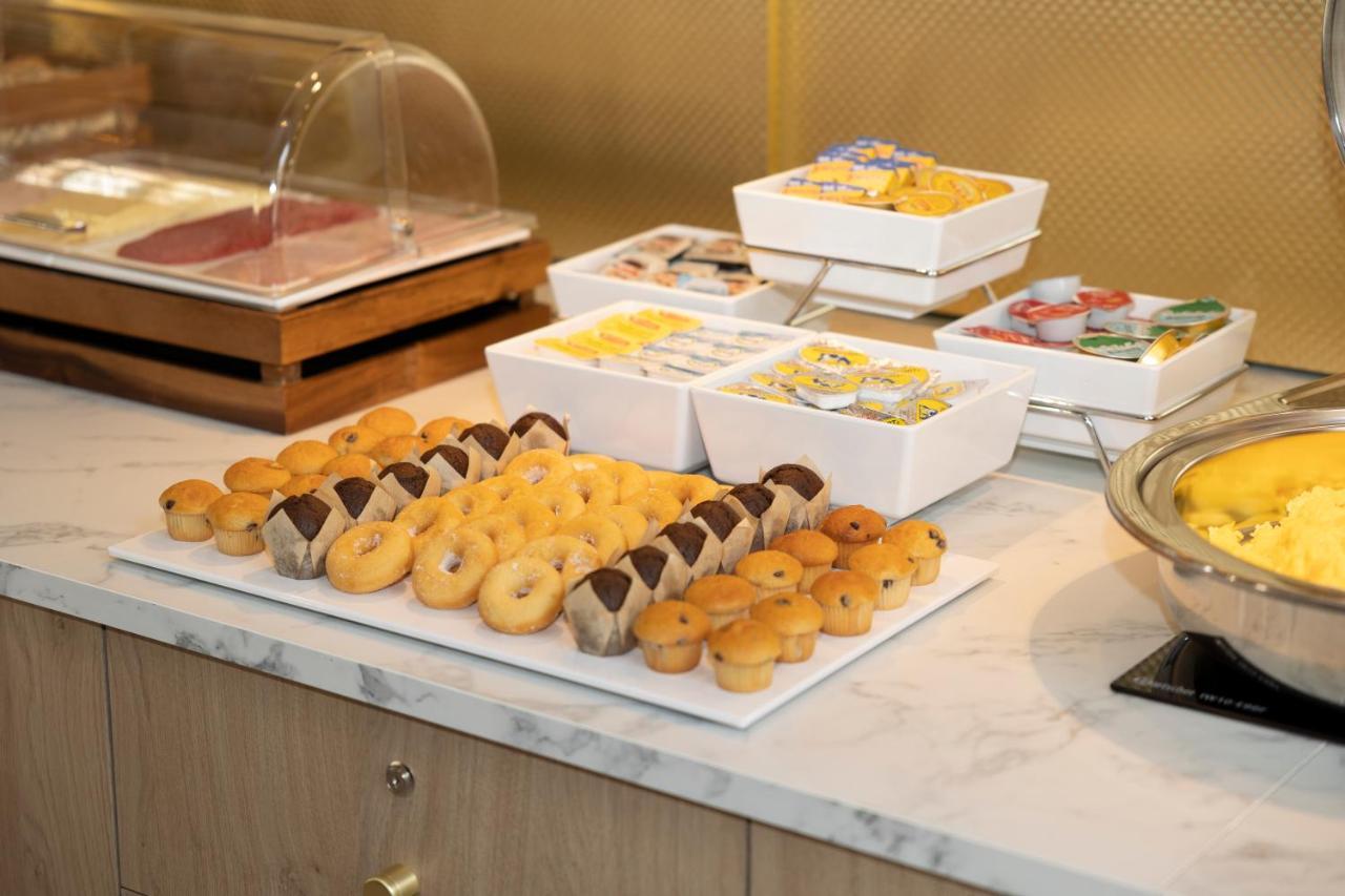 B&B Hotel Hasselt Bagian luar foto